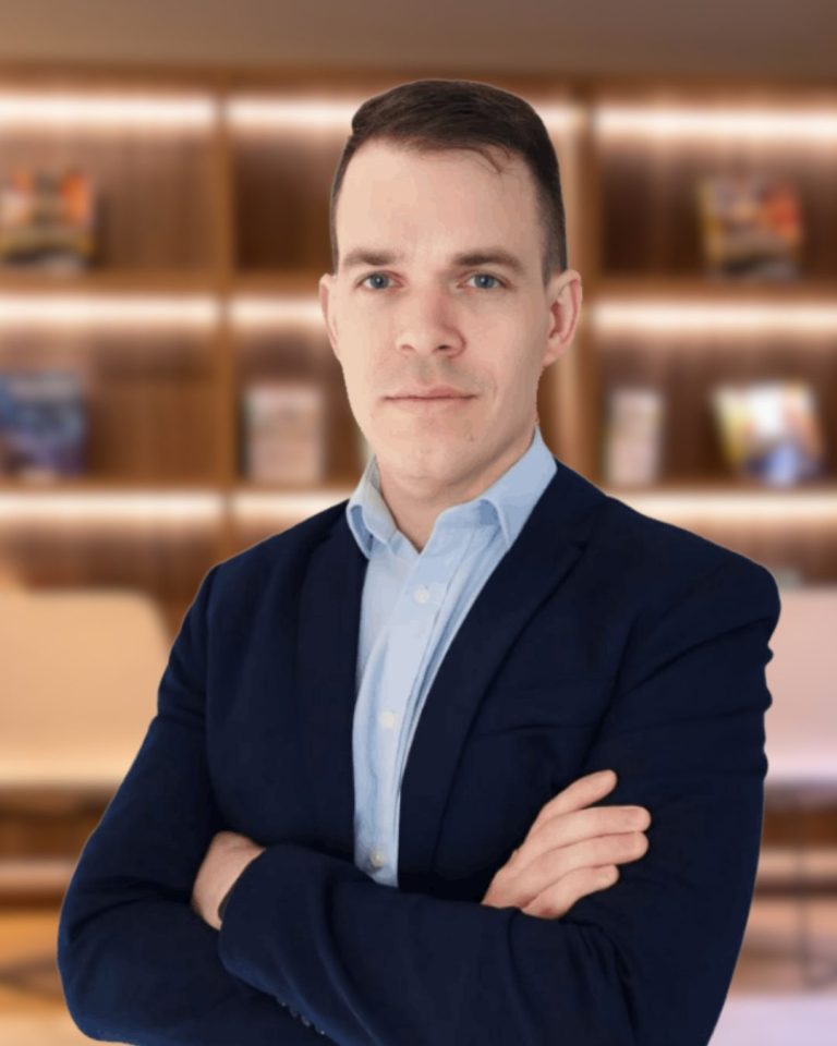 Kelvin Taporoski​