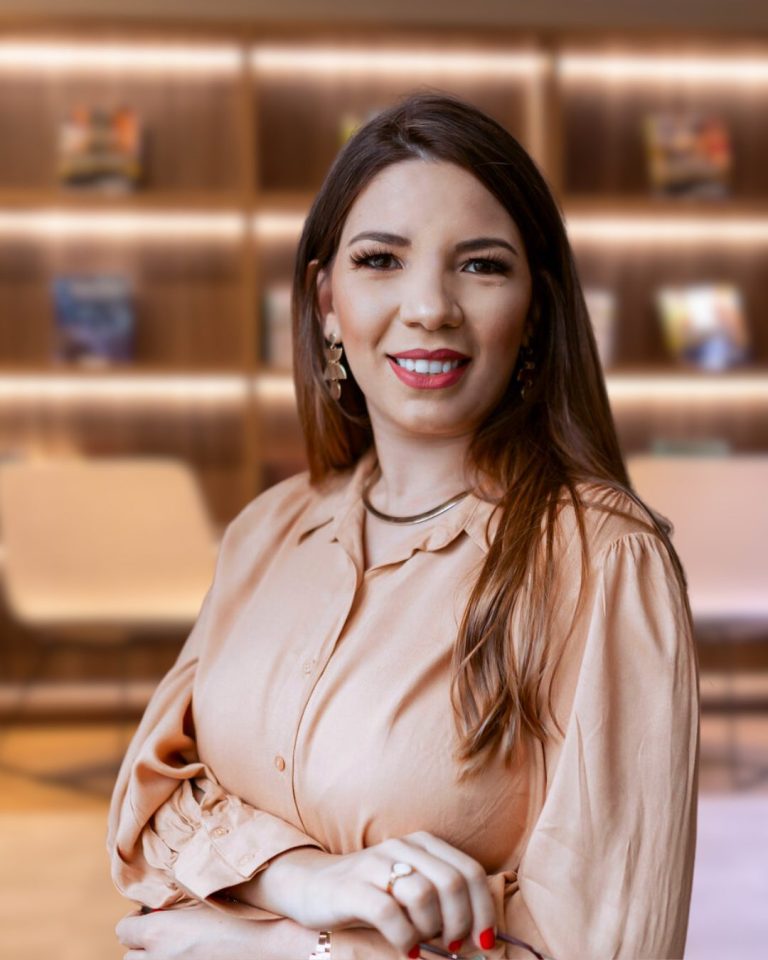 Aline Alves