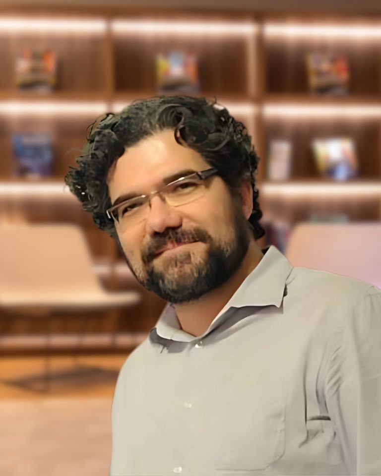 Dr. Gustavo Marcelo Daré