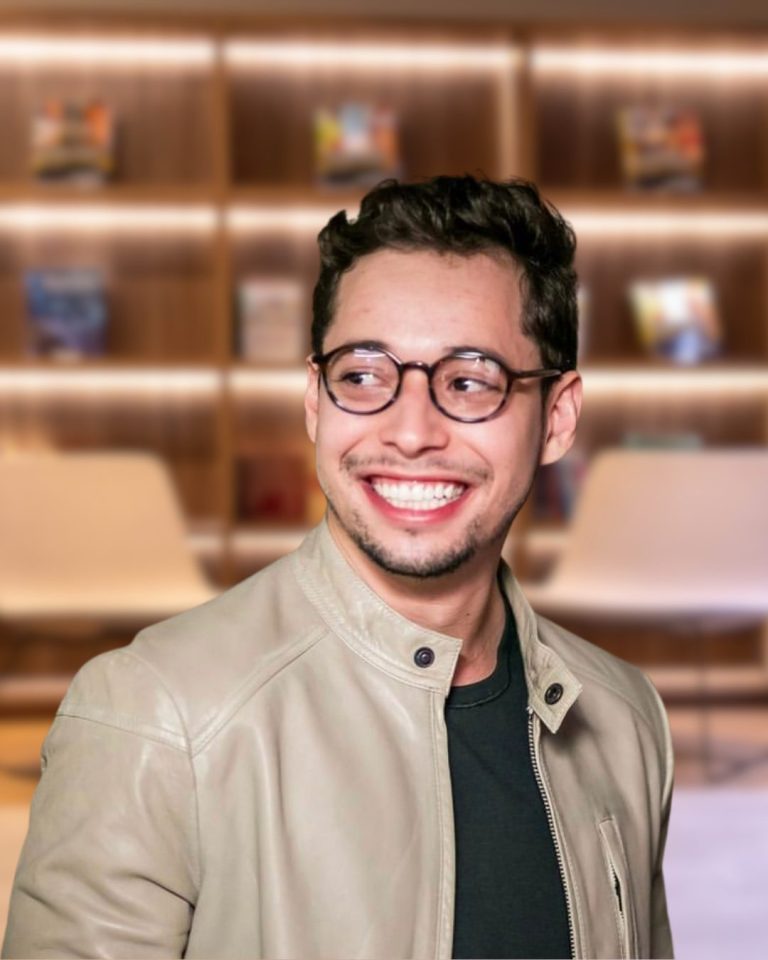 Dr. Márcio Mattos