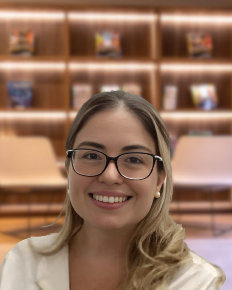 Dra. Priscila Baudel de Castro