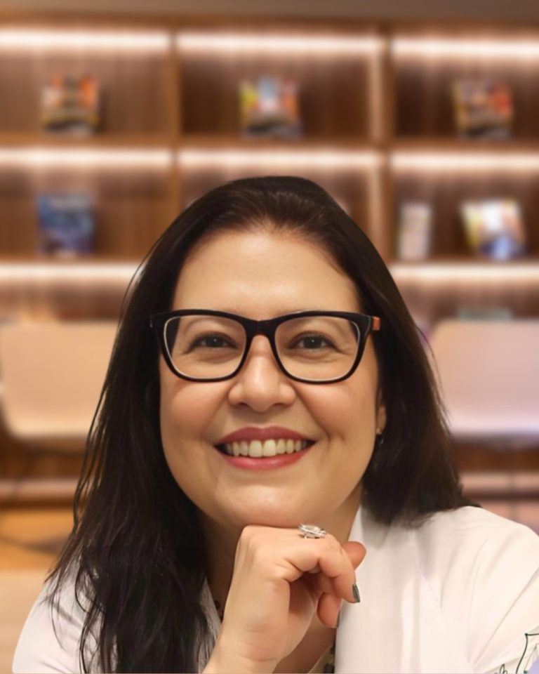 Simone Corrêa