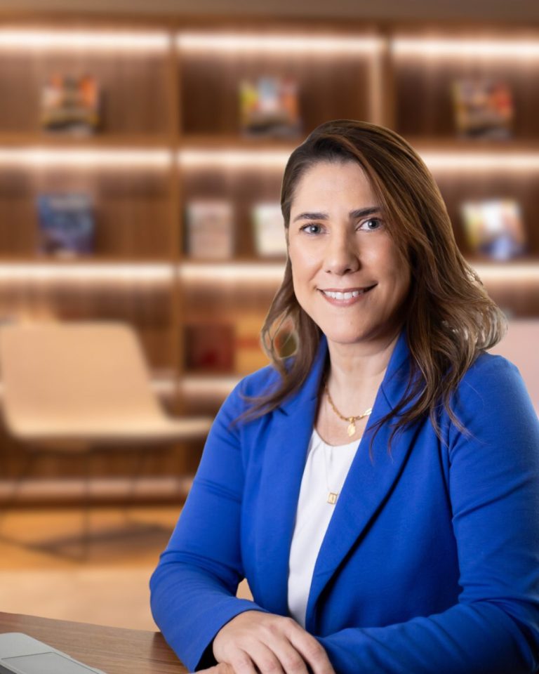Luciana Carvalho Dias
