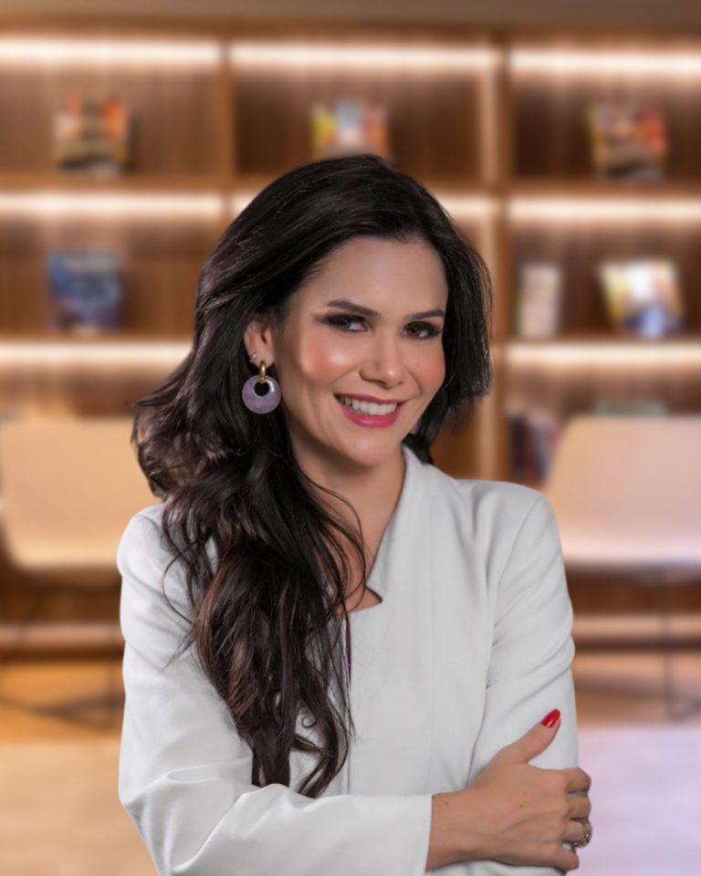 Tassiane Alvarenga