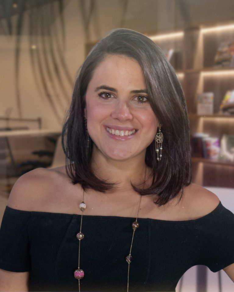 Debhora Medeiros