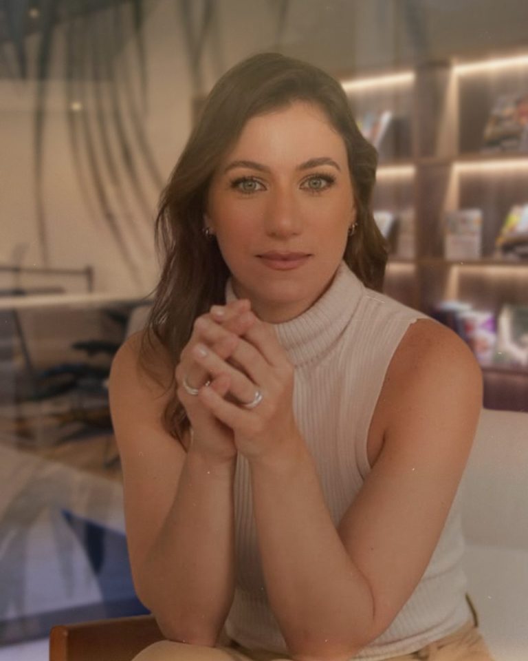Anna Luisa Corrêa